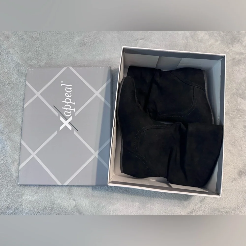 Xappeal Women’s Black Carney Wedge Boot size 6 - Picture 3 of 8